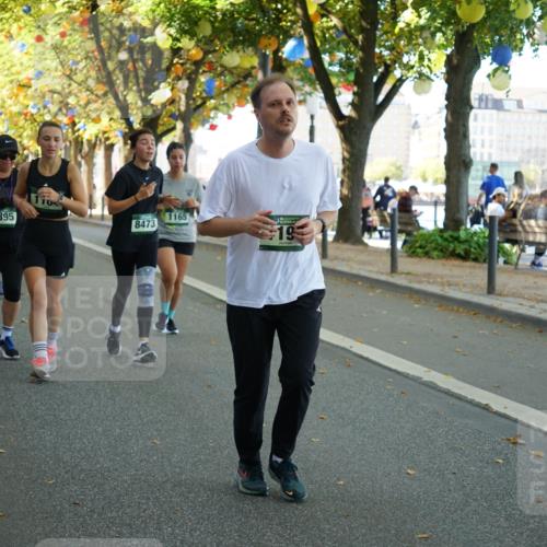 07.09.2025 - BARMER Alsterlauf Yannick Fuchs http://msf.ph/oto/8804032 07.09.2025 11:52:20 Laufen 8395, 8473, 1165, 19 meine-sportfotos.de