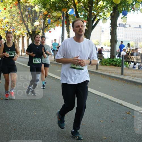 07.09.2025 - BARMER Alsterlauf Yannick Fuchs http://msf.ph/oto/8804041 07.09.2025 11:52:20 Laufen 8395, 104, 8473 meine-sportfotos.de