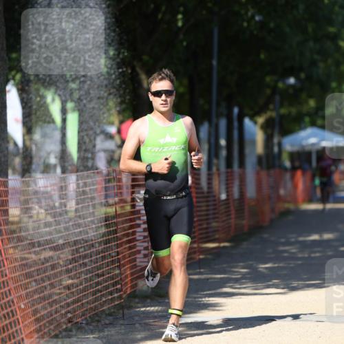 07.09.2025 - 19. Norderstedt Triathlon Michael Strokosch http://msf.ph/oto/8804064 07.09.2025 14:56:41 Laufen 991, 1007 meine-sportfotos.de
