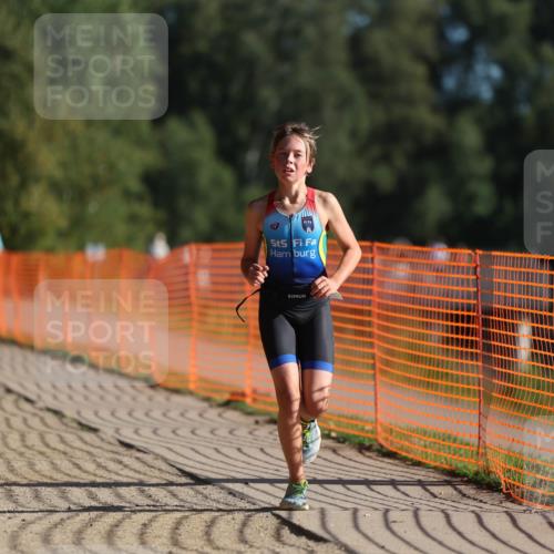 07.09.2025 - 19. Norderstedt Triathlon Michael Strokosch http://msf.ph/oto/8804072 07.09.2025 09:43:35 Laufen 562, 591, 609 meine-sportfotos.de
