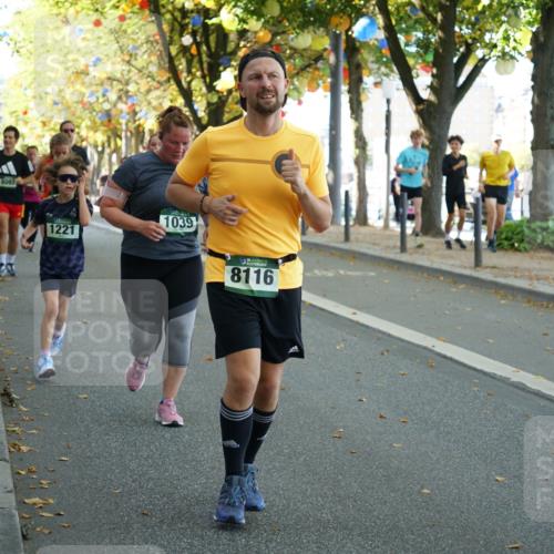 07.09.2025 - BARMER Alsterlauf Yannick Fuchs http://msf.ph/oto/8804111 07.09.2025 11:52:24 Laufen 8097, 1221, 1039, 8116 meine-sportfotos.de