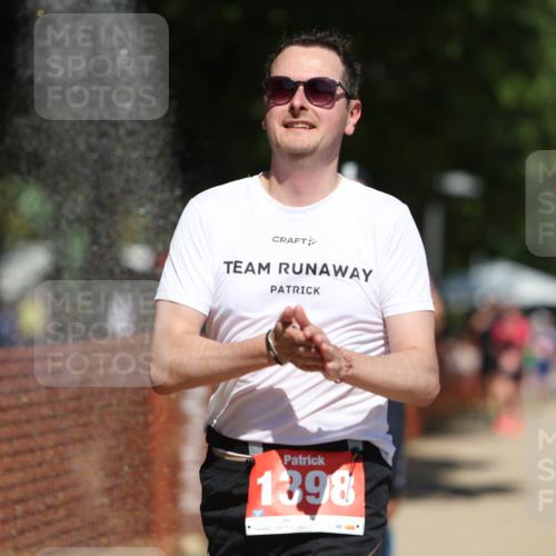 07.09.2025 - 19. Norderstedt Triathlon Michael Strokosch http://msf.ph/oto/8804123 07.09.2025 13:13:49 Laufen 139, 780, 827, 1235, 1277, 1293, 1398 meine-sportfotos.de