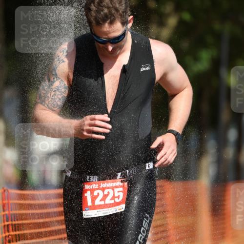 07.09.2025 - 19. Norderstedt Triathlon Michael Strokosch http://msf.ph/oto/8804152 07.09.2025 12:05:52 Laufen 201, 237, 815, 862, 1225, 1265, 1372 meine-sportfotos.de