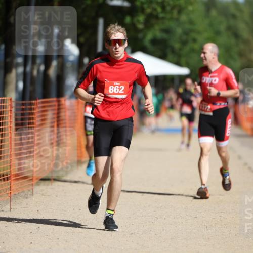 07.09.2025 - 19. Norderstedt Triathlon Michael Strokosch http://msf.ph/oto/8804195 07.09.2025 12:05:55 Laufen 237, 862, 1225, 1265, 1372 meine-sportfotos.de