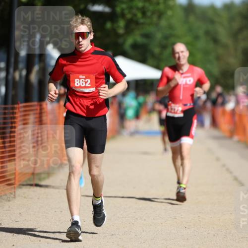 07.09.2025 - 19. Norderstedt Triathlon Michael Strokosch http://msf.ph/oto/8804200 07.09.2025 12:05:55 Laufen 237, 862, 1225, 1265, 1372 meine-sportfotos.de