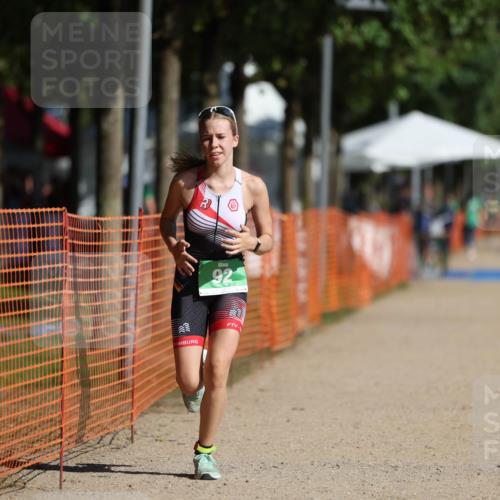 07.09.2025 - 19. Norderstedt Triathlon Michael Strokosch http://msf.ph/oto/8804207 07.09.2025 11:03:57 Laufen 92 meine-sportfotos.de