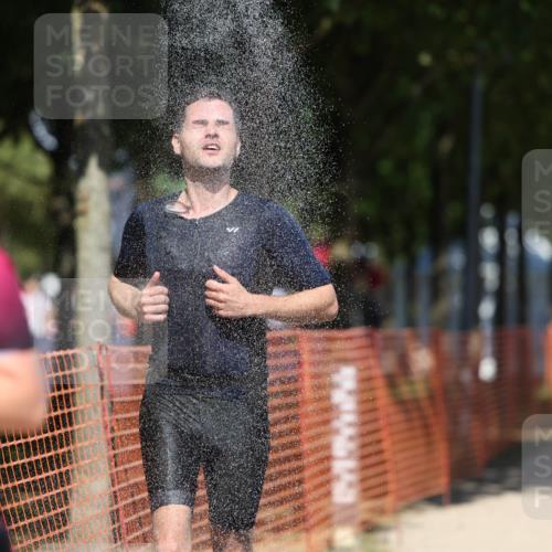 07.09.2025 - 19. Norderstedt Triathlon Michael Strokosch http://msf.ph/oto/8804236 07.09.2025 13:14:01 Laufen 171, 177, 295, 351, 1376 meine-sportfotos.de
