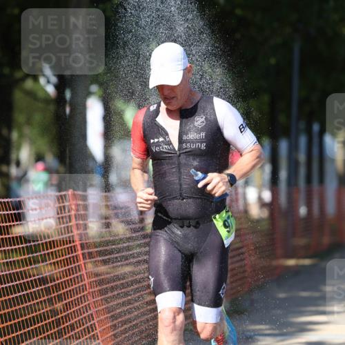 07.09.2025 - 19. Norderstedt Triathlon Michael Strokosch http://msf.ph/oto/8804266 07.09.2025 14:57:01 Laufen 971 meine-sportfotos.de