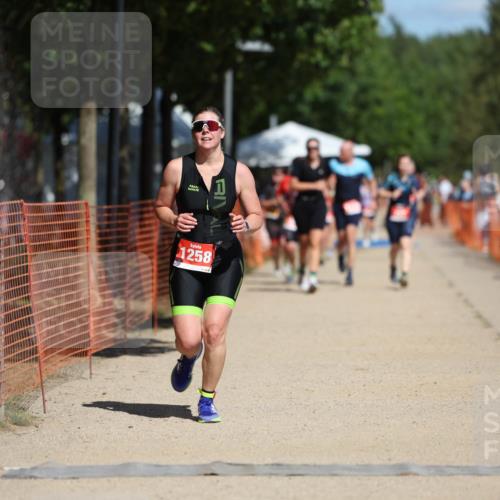 07.09.2025 - 19. Norderstedt Triathlon Michael Strokosch http://msf.ph/oto/8804292 07.09.2025 12:36:03 Laufen 1242, 1258 meine-sportfotos.de