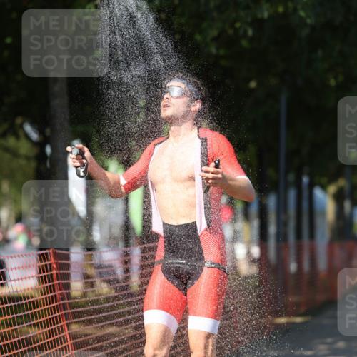 07.09.2025 - 19. Norderstedt Triathlon Michael Strokosch http://msf.ph/oto/8804304 07.09.2025 14:57:12 Laufen 974 meine-sportfotos.de