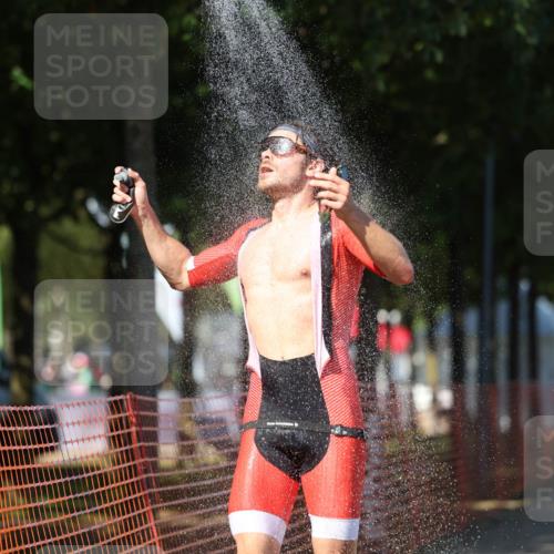 07.09.2025 - 19. Norderstedt Triathlon Michael Strokosch http://msf.ph/oto/8804316 07.09.2025 14:57:12 Laufen 974 meine-sportfotos.de