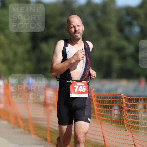 07.09.2025 - 19. Norderstedt Triathlon Michael Strokosch http://msf.ph/oto/8804352 07.09.2025 12:06:14 Laufen 746 meine-sportfotos.de