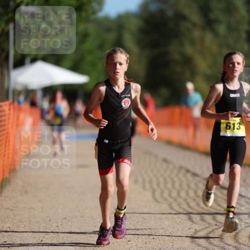 07.09.2025 - 19. Norderstedt Triathlon Michael Strokosch http://msf.ph/oto/8804359 07.09.2025 09:44:01 Laufen 563, 586, 587, 613 meine-sportfotos.de