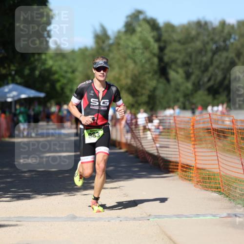 07.09.2025 - 19. Norderstedt Triathlon Michael Strokosch http://msf.ph/oto/8804361 07.09.2025 14:57:22 Laufen 983 meine-sportfotos.de