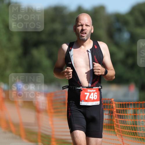 07.09.2025 - 19. Norderstedt Triathlon Michael Strokosch http://msf.ph/oto/8804364 07.09.2025 12:06:14 Laufen 746 meine-sportfotos.de