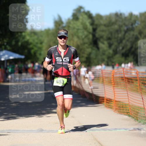 07.09.2025 - 19. Norderstedt Triathlon Michael Strokosch http://msf.ph/oto/8804373 07.09.2025 14:57:22 Laufen 983 meine-sportfotos.de