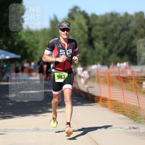 07.09.2025 - 19. Norderstedt Triathlon Michael Strokosch http://msf.ph/oto/8804379 07.09.2025 14:57:23 Laufen 983 meine-sportfotos.de