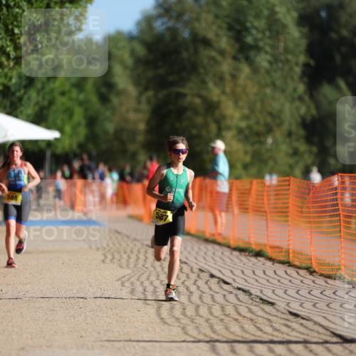 07.09.2025 - 19. Norderstedt Triathlon Michael Strokosch http://msf.ph/oto/8804399 07.09.2025 09:44:04 Laufen 563, 586, 587, 613 meine-sportfotos.de