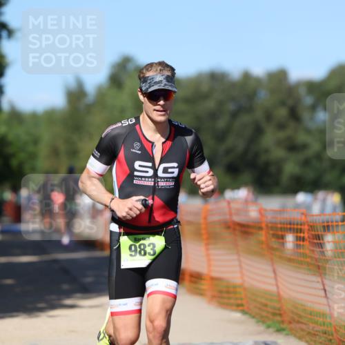 07.09.2025 - 19. Norderstedt Triathlon Michael Strokosch http://msf.ph/oto/8804405 07.09.2025 14:57:23 Laufen 983 meine-sportfotos.de