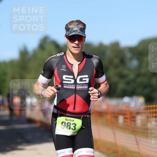 07.09.2025 - 19. Norderstedt Triathlon Michael Strokosch http://msf.ph/oto/8804421 07.09.2025 14:57:24 Laufen 980, 983 meine-sportfotos.de
