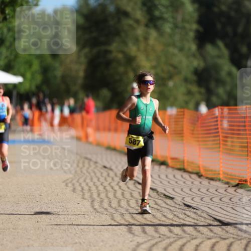 07.09.2025 - 19. Norderstedt Triathlon Michael Strokosch http://msf.ph/oto/8804438 07.09.2025 09:44:05 Laufen 563, 586, 587, 613 meine-sportfotos.de