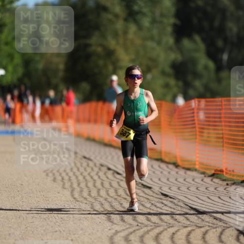 07.09.2025 - 19. Norderstedt Triathlon Michael Strokosch http://msf.ph/oto/8804453 07.09.2025 09:44:06 Laufen 586, 587, 613 meine-sportfotos.de