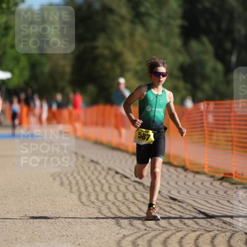 07.09.2025 - 19. Norderstedt Triathlon Michael Strokosch http://msf.ph/oto/8804458 07.09.2025 09:44:06 Laufen 586, 587, 613 meine-sportfotos.de