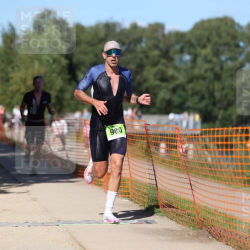 07.09.2025 - 19. Norderstedt Triathlon Michael Strokosch http://msf.ph/oto/8804460 07.09.2025 14:57:31 Laufen 980, 989, 1004 meine-sportfotos.de
