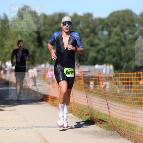 07.09.2025 - 19. Norderstedt Triathlon Michael Strokosch http://msf.ph/oto/8804467 07.09.2025 14:57:31 Laufen 980, 989, 1004 meine-sportfotos.de