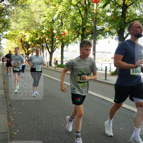 07.09.2025 - BARMER Alsterlauf Yannick Fuchs http://msf.ph/oto/8804475 07.09.2025 11:52:40 Laufen 1079, 1078, 1067 meine-sportfotos.de