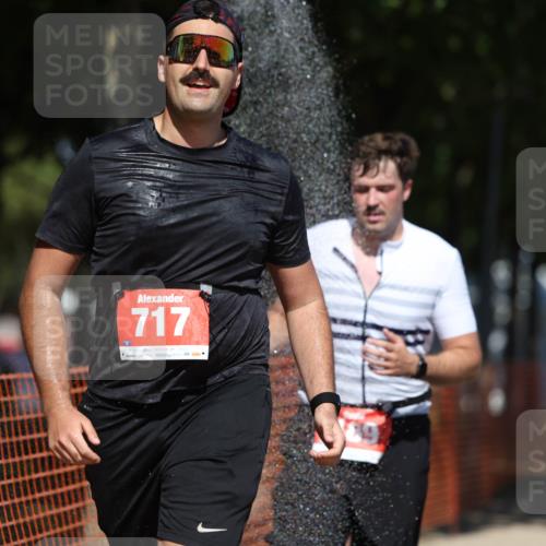 07.09.2025 - 19. Norderstedt Triathlon Michael Strokosch http://msf.ph/oto/8804482 07.09.2025 13:14:21 Laufen 189, 219, 706, 717 meine-sportfotos.de