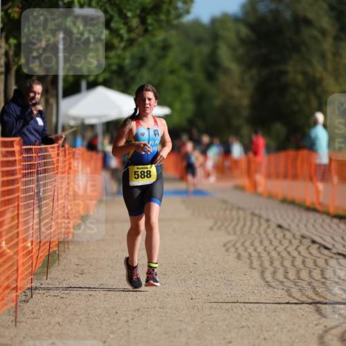07.09.2025 - 19. Norderstedt Triathlon Michael Strokosch http://msf.ph/oto/8804517 07.09.2025 09:44:09 Laufen 587, 588 meine-sportfotos.de