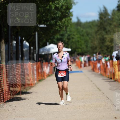 07.09.2025 - 19. Norderstedt Triathlon Michael Strokosch http://msf.ph/oto/8804520 07.09.2025 12:36:22 Laufen 190, 293, 1161, 1267 meine-sportfotos.de