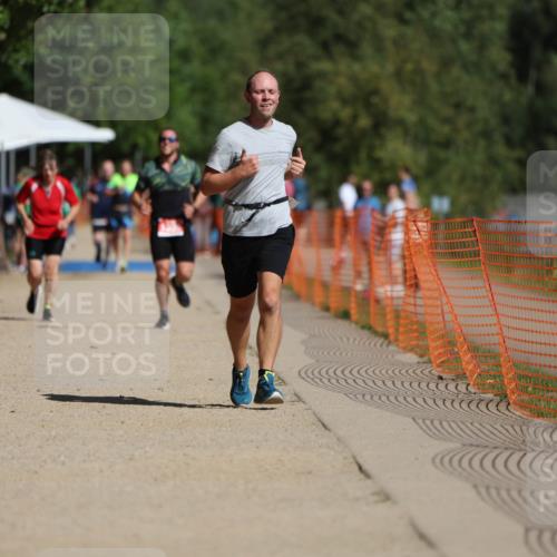 07.09.2025 - 19. Norderstedt Triathlon Michael Strokosch http://msf.ph/oto/8804527 07.09.2025 12:06:32 Laufen 801 meine-sportfotos.de