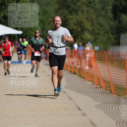 07.09.2025 - 19. Norderstedt Triathlon Michael Strokosch http://msf.ph/oto/8804540 07.09.2025 12:06:32 Laufen 801 meine-sportfotos.de