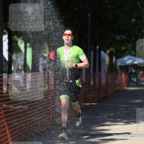 07.09.2025 - 19. Norderstedt Triathlon Michael Strokosch http://msf.ph/oto/8804563 07.09.2025 14:57:36 Laufen 980, 989, 1004 meine-sportfotos.de