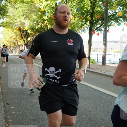 07.09.2025 - BARMER Alsterlauf Yannick Fuchs http://msf.ph/oto/8804581 07.09.2025 11:52:44 Laufen 292 meine-sportfotos.de