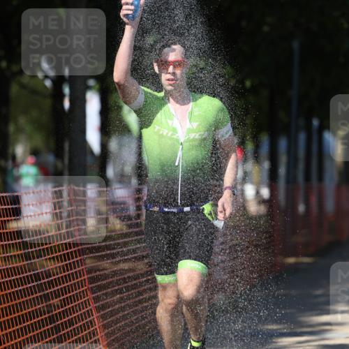07.09.2025 - 19. Norderstedt Triathlon Michael Strokosch http://msf.ph/oto/8804591 07.09.2025 14:57:37 Laufen 989, 1004 meine-sportfotos.de