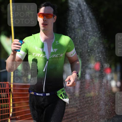 07.09.2025 - 19. Norderstedt Triathlon Michael Strokosch http://msf.ph/oto/8804619 07.09.2025 14:57:38 Laufen 989, 1004 meine-sportfotos.de