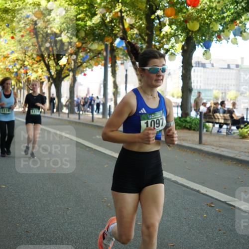 07.09.2025 - BARMER Alsterlauf Yannick Fuchs http://msf.ph/oto/8804624 07.09.2025 11:52:46 Laufen 1114, 1097 meine-sportfotos.de