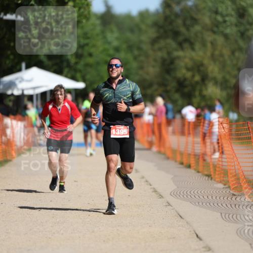 07.09.2025 - 19. Norderstedt Triathlon Michael Strokosch http://msf.ph/oto/8804628 07.09.2025 12:06:37 Laufen 801, 1229, 1395 meine-sportfotos.de