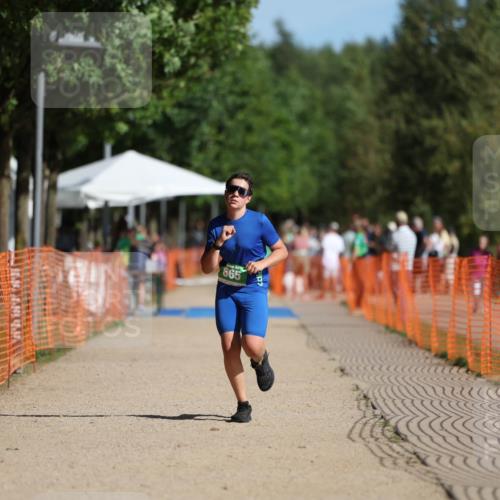 07.09.2025 - 19. Norderstedt Triathlon Michael Strokosch http://msf.ph/oto/8804653 07.09.2025 11:05:19 Laufen 107, 665 meine-sportfotos.de