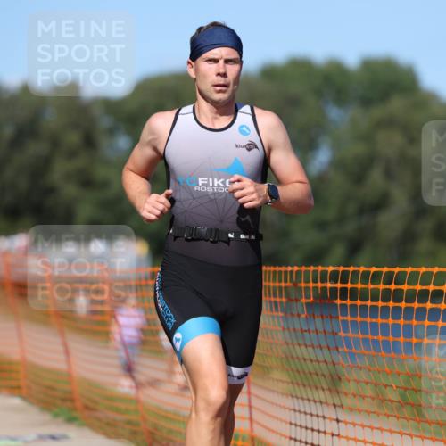 07.09.2025 - 19. Norderstedt Triathlon Michael Strokosch http://msf.ph/oto/8804683 07.09.2025 14:57:51 Laufen 992 meine-sportfotos.de