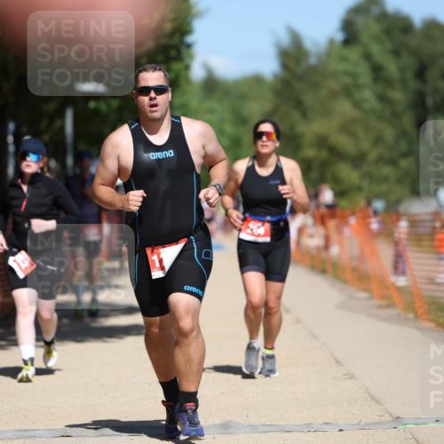 07.09.2025 - 19. Norderstedt Triathlon Michael Strokosch http://msf.ph/oto/8804687 07.09.2025 13:14:35 Laufen 224, 331, 852, 858, 1270, 1388 meine-sportfotos.de