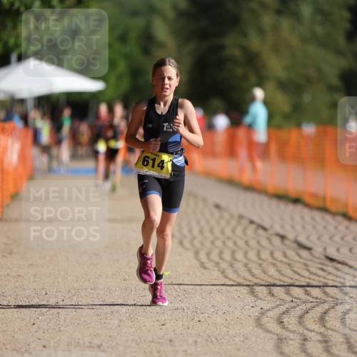 07.09.2025 - 19. Norderstedt Triathlon Michael Strokosch http://msf.ph/oto/8804706 07.09.2025 09:44:27 Laufen 566, 614, 629 meine-sportfotos.de