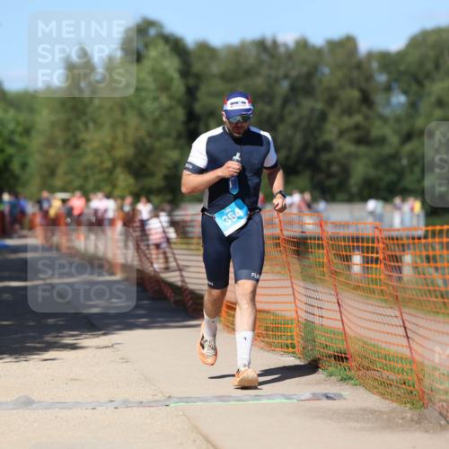 07.09.2025 - 19. Norderstedt Triathlon Michael Strokosch http://msf.ph/oto/8804720 07.09.2025 14:57:59 Laufen 364 meine-sportfotos.de