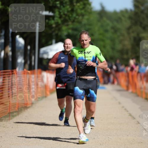 07.09.2025 - 19. Norderstedt Triathlon Michael Strokosch http://msf.ph/oto/8804747 07.09.2025 12:06:49 Laufen 190, 771, 1267 meine-sportfotos.de