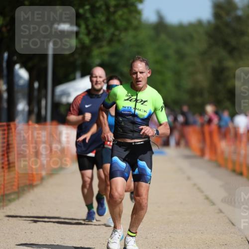 07.09.2025 - 19. Norderstedt Triathlon Michael Strokosch http://msf.ph/oto/8804754 07.09.2025 12:06:50 Laufen 190, 771, 1267 meine-sportfotos.de
