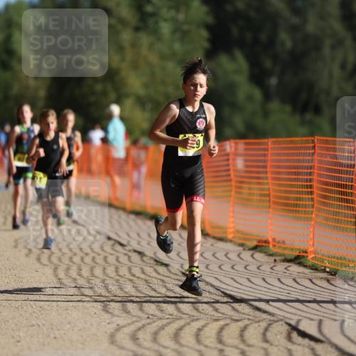 07.09.2025 - 19. Norderstedt Triathlon Michael Strokosch http://msf.ph/oto/8804790 07.09.2025 09:44:31 Laufen 566, 601, 614, 629 meine-sportfotos.de