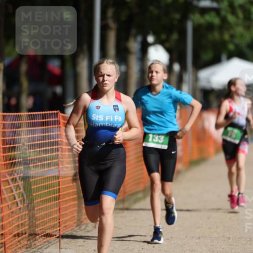 07.09.2025 - 19. Norderstedt Triathlon Michael Strokosch http://msf.ph/oto/8804822 07.09.2025 11:06:29 Laufen 67, 75, 133 meine-sportfotos.de